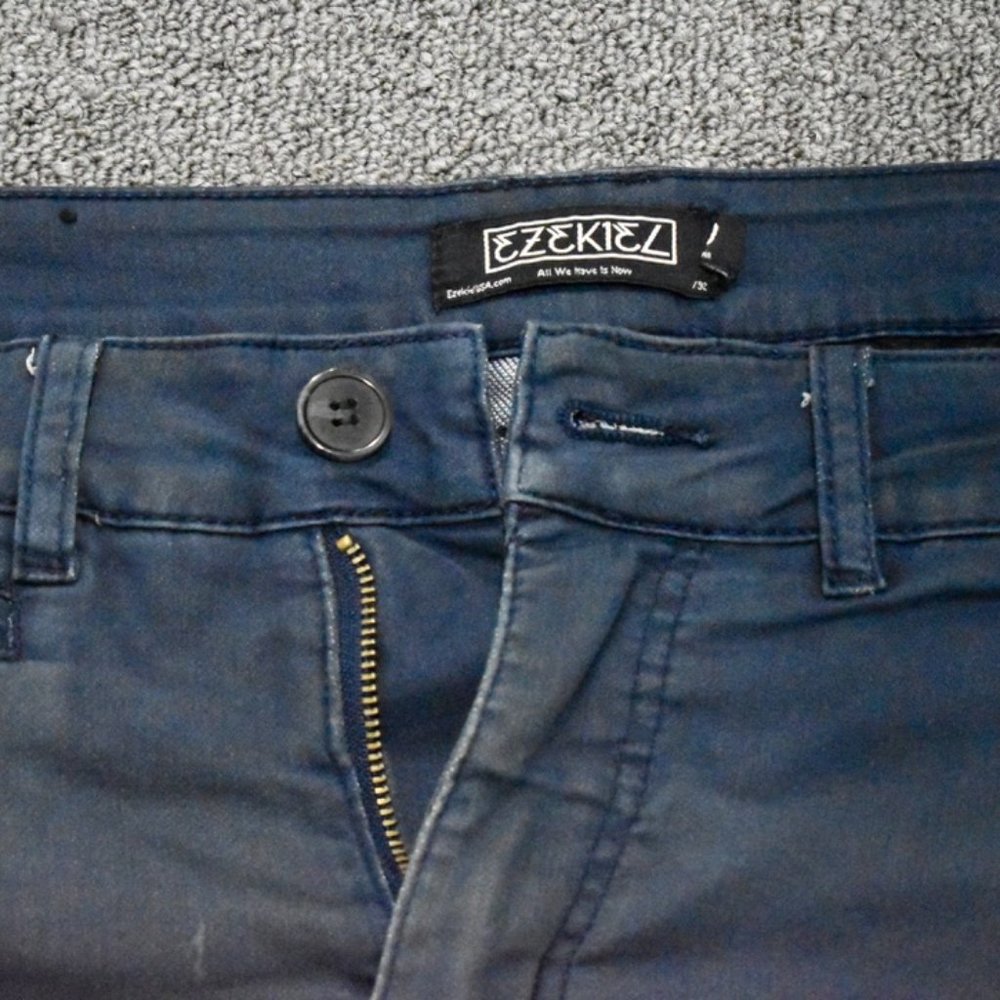 Ezekiel Men's Blue Trousers Size 30/32